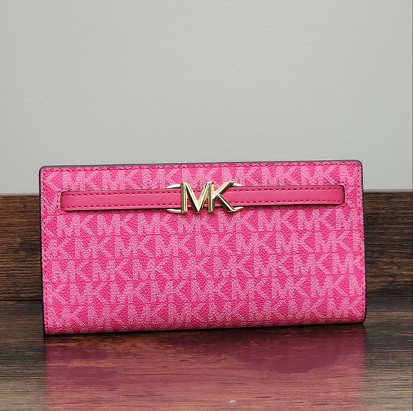 Michael Kors Handbags - Michael Kors Reed Logo LG Snap Wallet Pink
